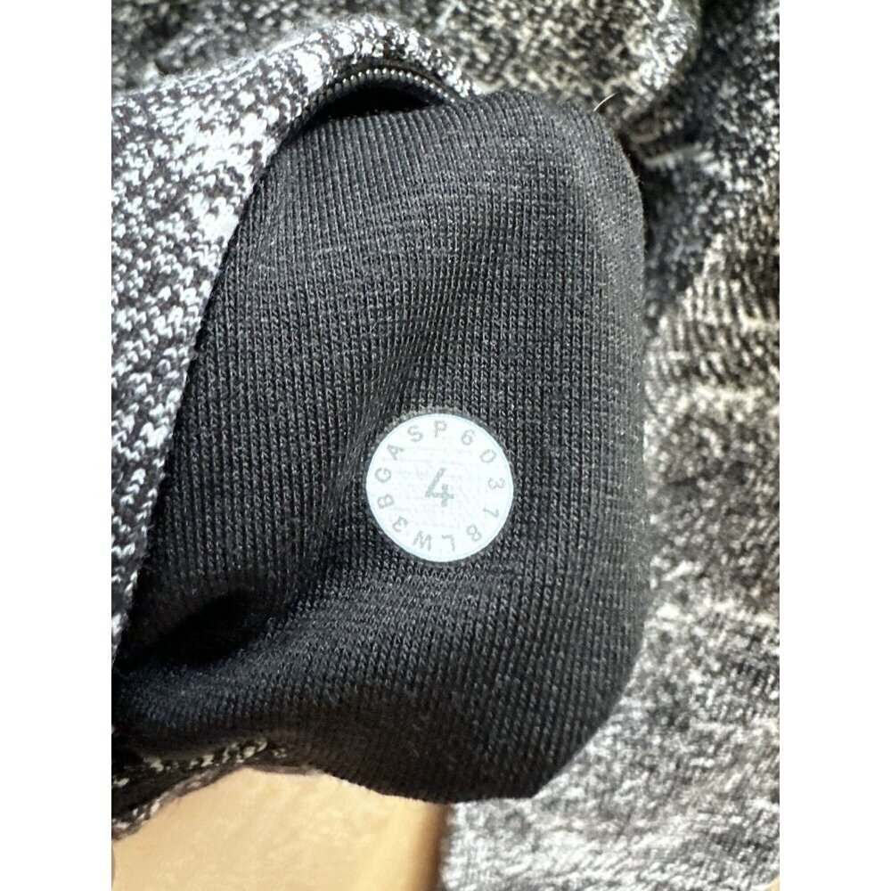 Lululemon Forever Endeavour Long Sleeve Hoodie Rush Jacquard Black White Size 4 - Picture 5 of 9